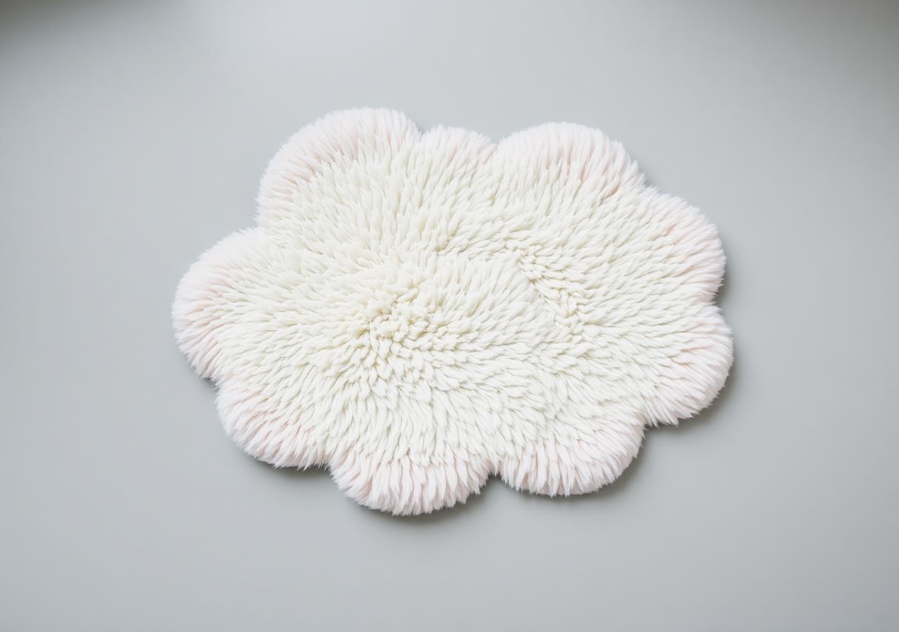 Tapete suave de tufting en forma de nube para dormitorio o habitación de niños hecho en Colombia